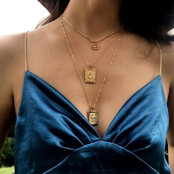 LAST ONE! Vintage style layered choker - 5 Stars✨ - Picture 2 of 6